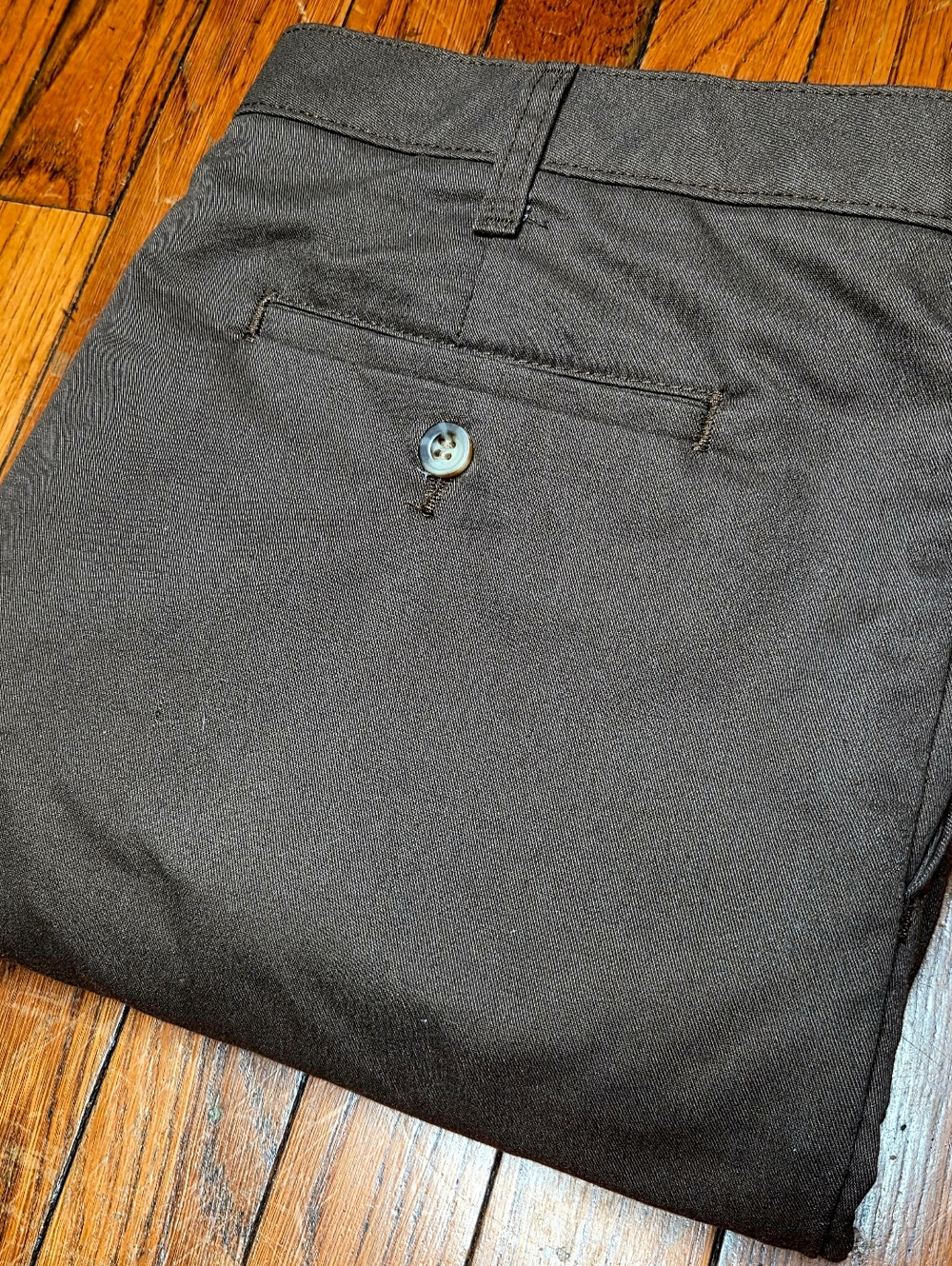 Lee Mens Size 38x34 Brown Total Freedom Relaxed Fit Chino Flat Front Pants B1